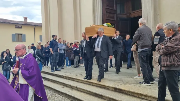 Cercando di raggiungere l'obiettivo | Vettore Gratis