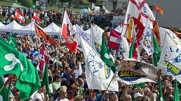 Militanti a uno dei raduni di Pontida