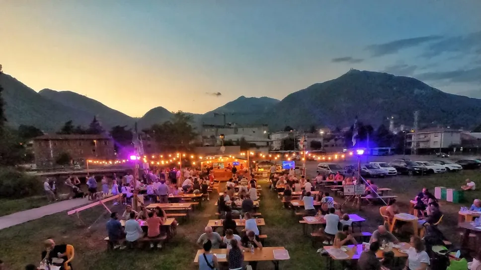L’estivo Spritz & Burger di Albino