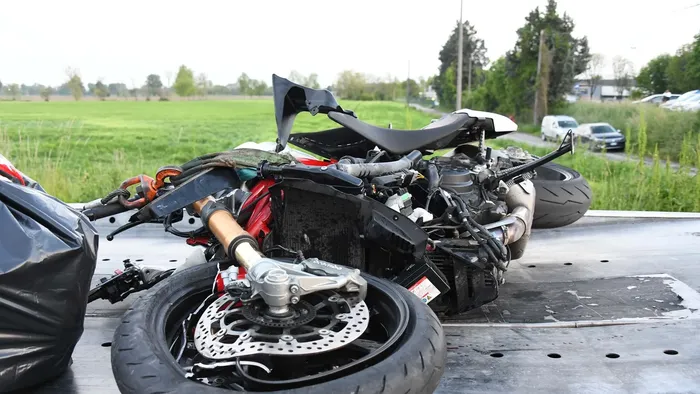 Schianto in moto sulla Francesca, muore a 36 anni