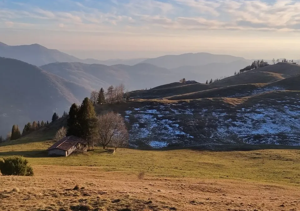 Seguendo il crinale del Monte Farno