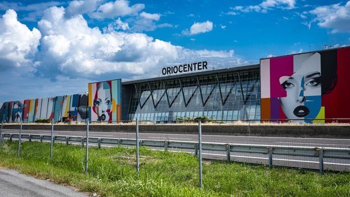 https://storage.ecodibergamo.it/media/photologue/2025/10/1/photos/cache/generali-re-e-percassi-acquistano-oriocenter-per-470-milioni_e877c200-9eab-11f0-85d5-8e765c89b52c_1920_1080_v3_large_16_9.jpg