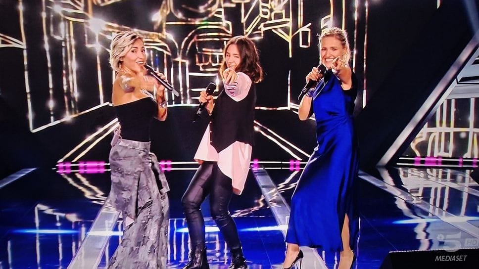 Azzurra Devalle e Tiziana Manenti con Serena Brancale Azzurra Devalle e Tiziana Manenti con Serena Brancale