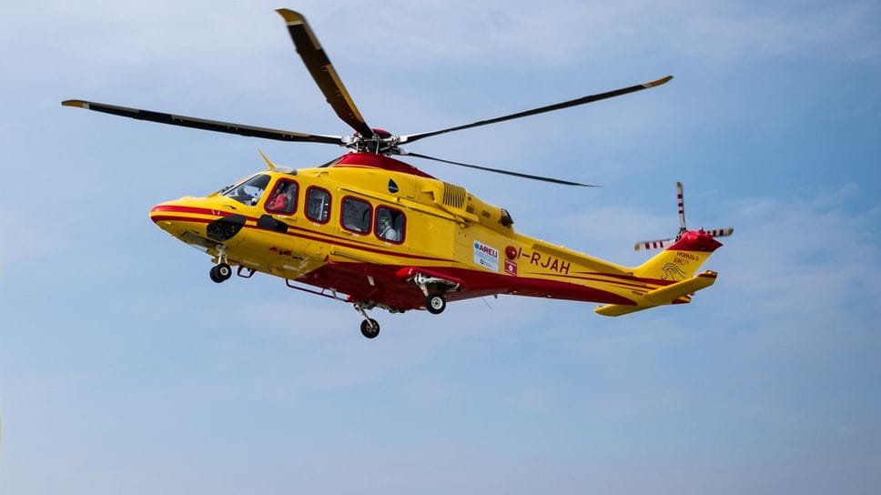 Si è alzato in volo anche l’elicottero per soccorrere una donna di 83 anni investita da un motorino nella serata di venerdì 10 ottobre a Casnigo Si è alzato in volo anche l’elicottero per soccorrere una donna di 83 anni investita da un motorino nella serata di venerdì 10 ottobre a Casnigo