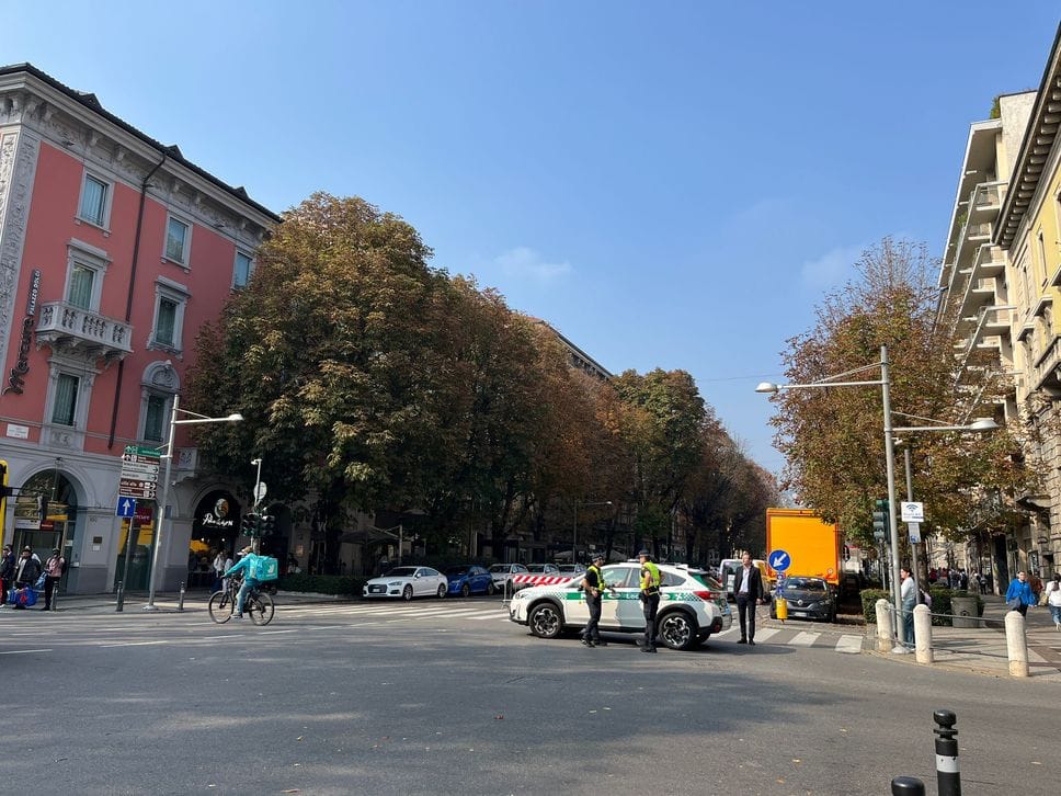 La Polizia locale in viale Papa Giovanni XXIII