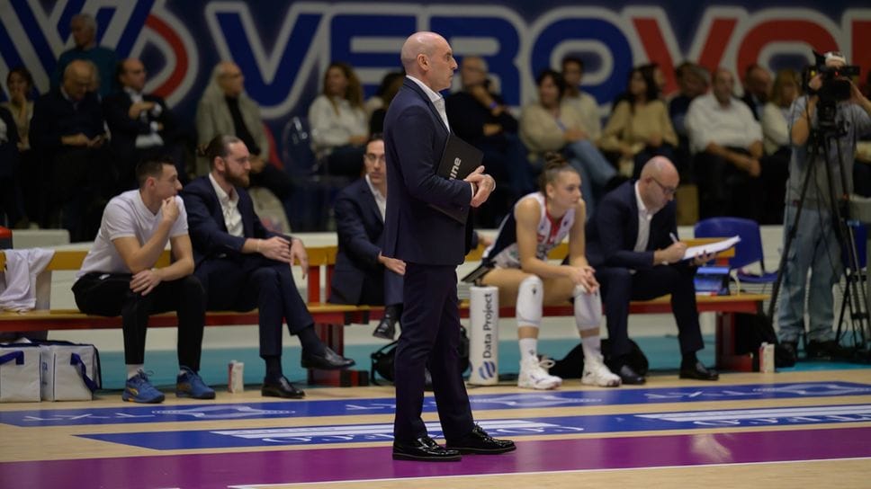 Coach Carlo Parisi è la guida del Volley Bergamo 1991 Coach Carlo Parisi è la guida del Volley Bergamo 1991