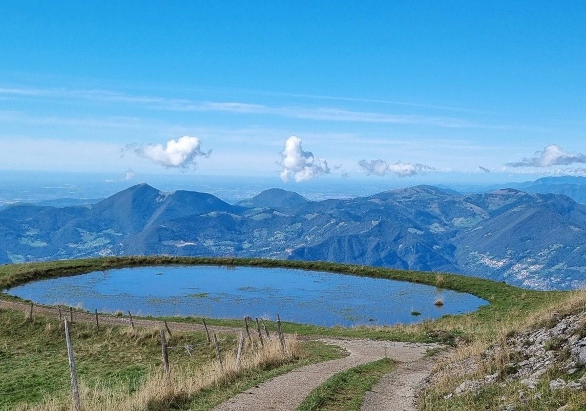 La pozza del Culmet lungo il sentiero 227