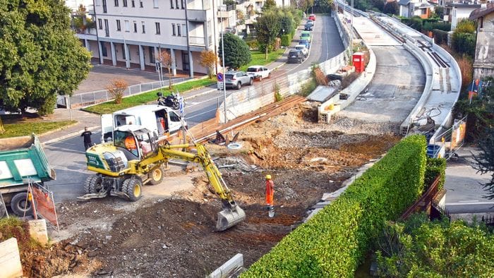 T2, posa dei binari in via Crocefisso a Bergamo. Stop al traffico fino al 24 ottobre T2, posa dei binari in via Crocefisso a Bergamo. Stop al traffico fino al 24 ottobre