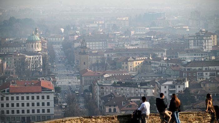 Inquinamento, da giovedì revocate le misure anti smog Inquinamento, da giovedì revocate le misure anti smog
