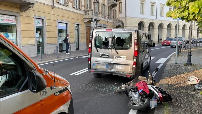 https://storage.ecodibergamo.it/media/photologue/2025/10/16/photos/cache/lovere-in-scooter-tampona-un-furgone-ferita-una-17enne-di-costa-volpino_a9061f74-aaa7-11f0-b221-31e719b4b64b_1920_1080_v3_large_16_9.jpeg