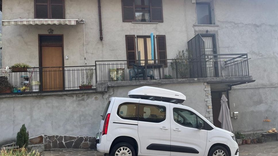 L’abitazione di Strozza dove vivono i genitori di Pamela Genini L’abitazione di Strozza dove vivono i genitori di Pamela Genini