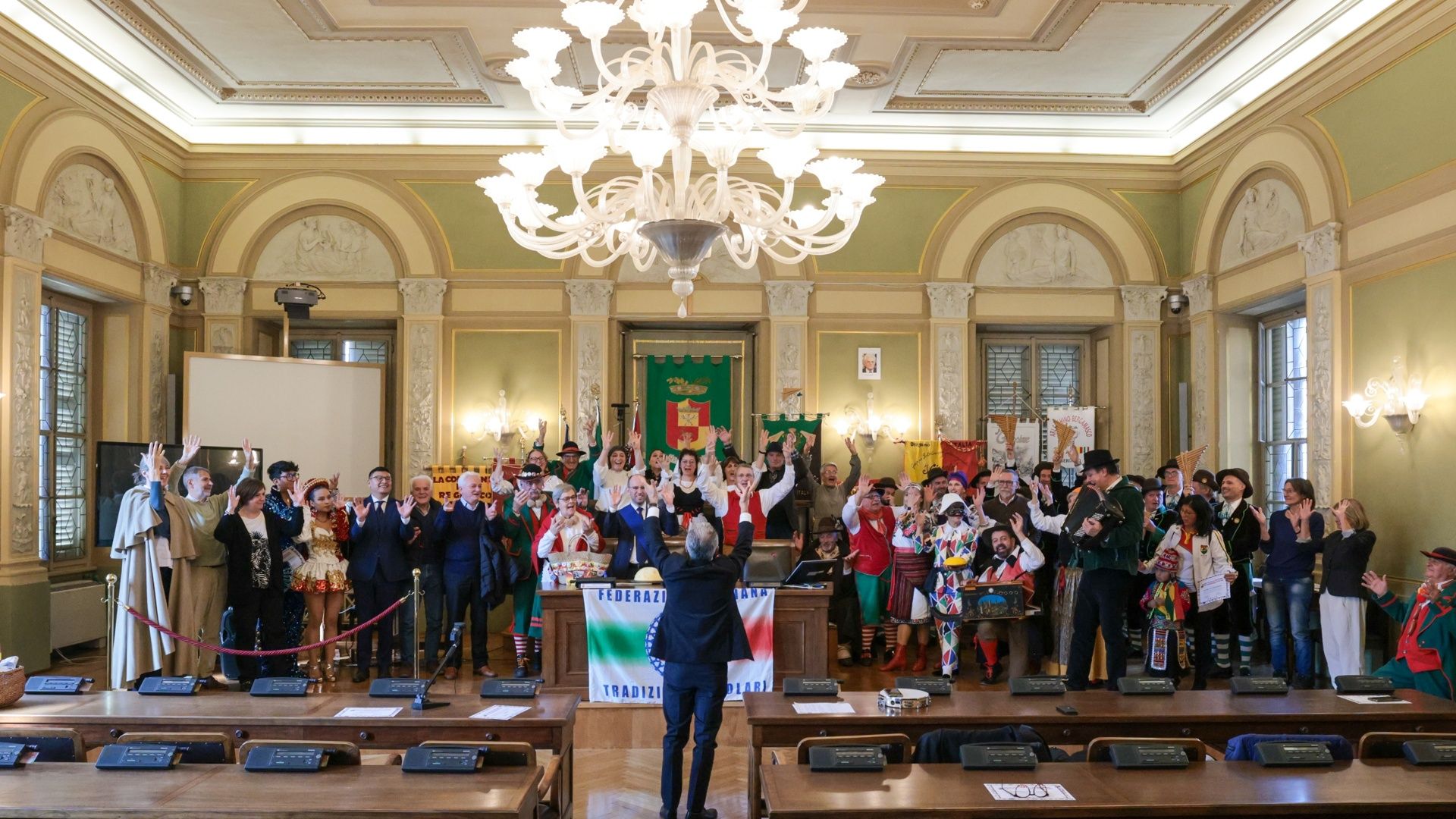 Bergamo celebra le sue radici con la «Giornata Nazionale del Folclore» Bergamo celebra le sue radici con la «Giornata Nazionale del Folclore»