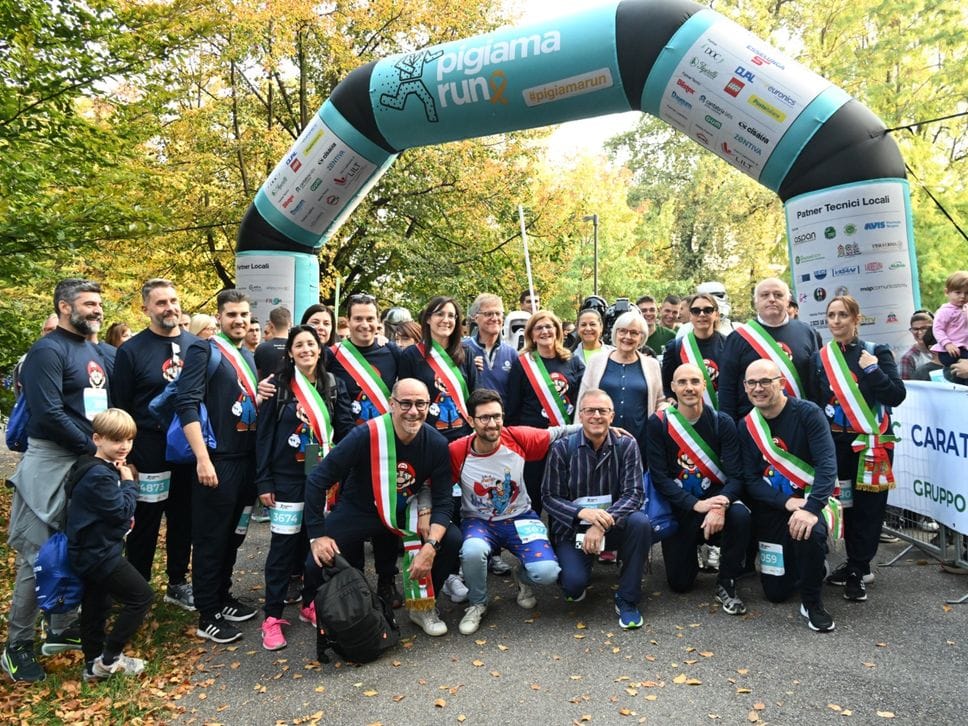 Alcuni momenti della Pigiama Run, sono stati oltre 2.300 gli iscritti