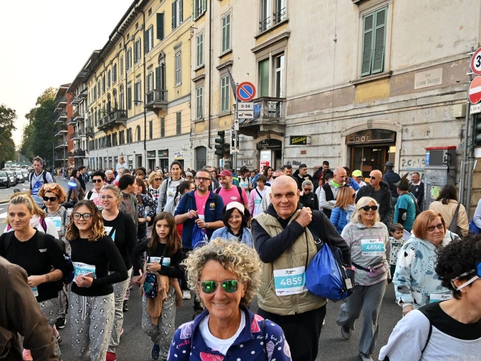 Alcuni momenti della Pigiama Run, sono stati oltre 2.300 gli iscritti