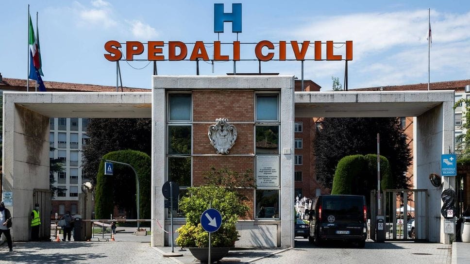 É morto nella serata di sabato 18 ottobre agli Spedali Civili di Brescia Armando Rossi di Casnigo che era caduto nel suo giardino battendo violentemente il capo. É morto nella serata di sabato 18 ottobre agli Spedali Civili di Brescia Armando Rossi di Casnigo che era caduto nel suo giardino battendo violentemente il capo.