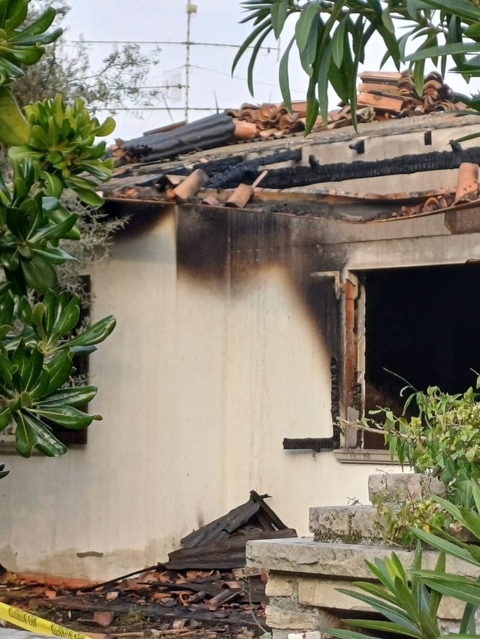 La casa di Sarnico dopo l’incendio