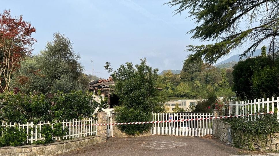 L’abitazione di via Campomatto 3 a Sarnico in cui è divampato l’incendio: morta una donna di 75 anni, Floria Paissoni L’abitazione di via Campomatto 3 a Sarnico in cui è divampato l’incendio: morta una donna di 75 anni, Floria Paissoni
