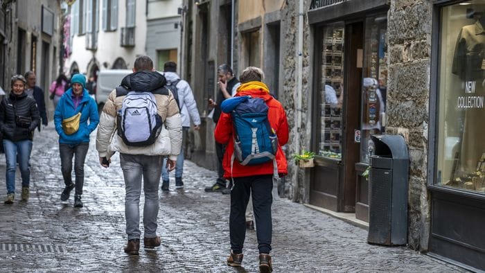 Tassa di soggiorno a 12 euro per Milano Cortina: «Assurdo, soffoca il turismo» Tassa di soggiorno a 12 euro per Milano Cortina: «Assurdo, soffoca il turismo»