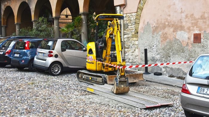 citt224 alta primi test in piazza angelini si pu242 procedere coi carpini a terra