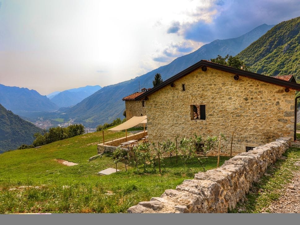 La Contrada Bricconi, un borgo completamente restaurato
