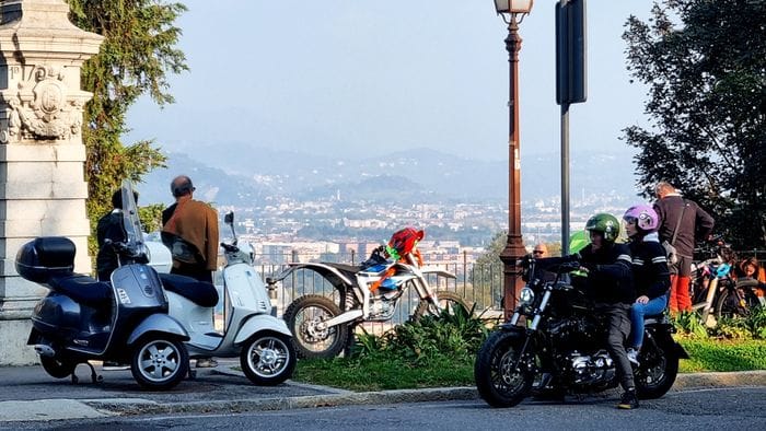 https://storage.ecodibergamo.it/media/photologue/2025/10/20/photos/cache/motorini-rumorosi-in-citta-alta-137-multe-in-sei-mesi-ma-ce-una-chat-per-far_1aa77424-ad29-11f0-b221-31e719b4b64b_1920_1080_v3_large_16_9.jpg