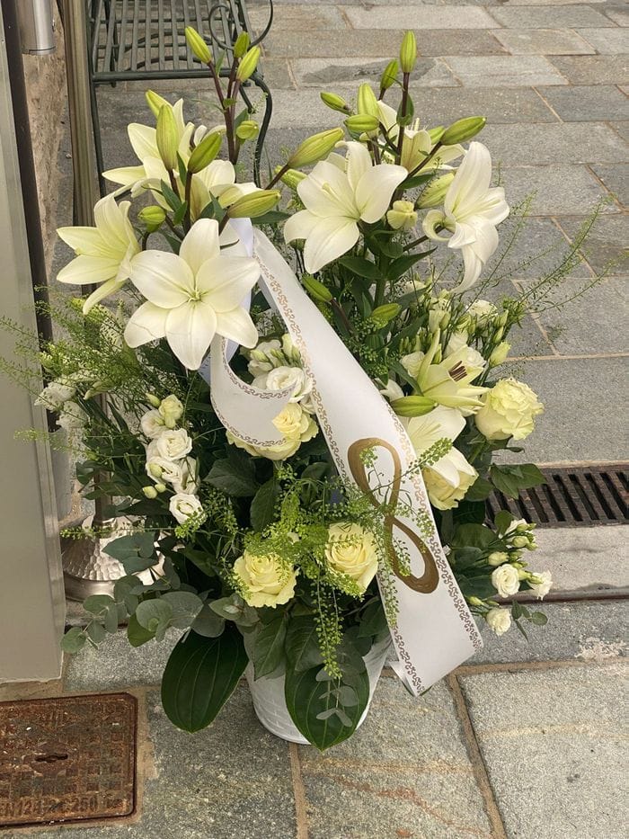 I fiori con il simbolo dell’infinito