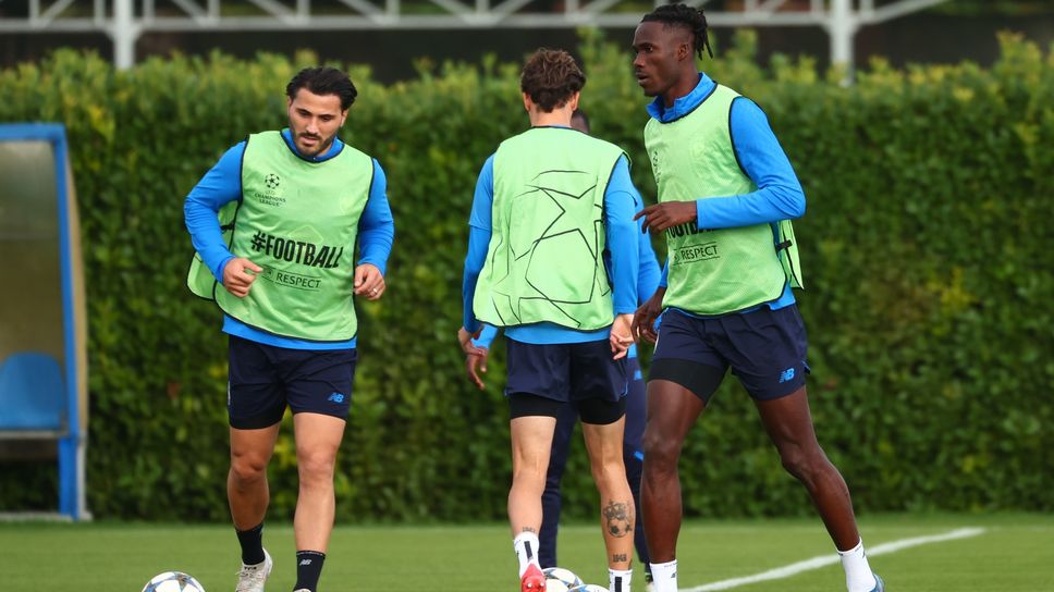 Sead Kolasinac e Odilon Kossounou nell’allenamento di martedì 21 ottobre a Zingonia: due buone notizie per Juric che deve rinunciare in difesa a Scalvini Sead Kolasinac e Odilon Kossounou nell’allenamento di martedì 21 ottobre a Zingonia: due buone notizie per Juric che deve rinunciare in difesa a Scalvini