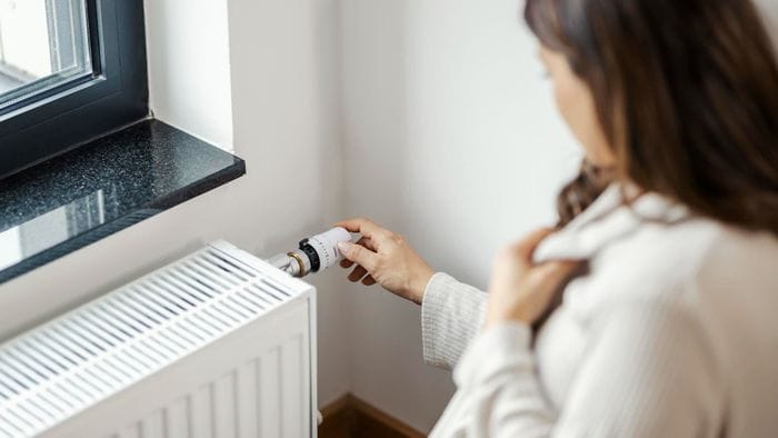 Caloriferi, via all’accensione a Bergamo: controlli in case e negozi