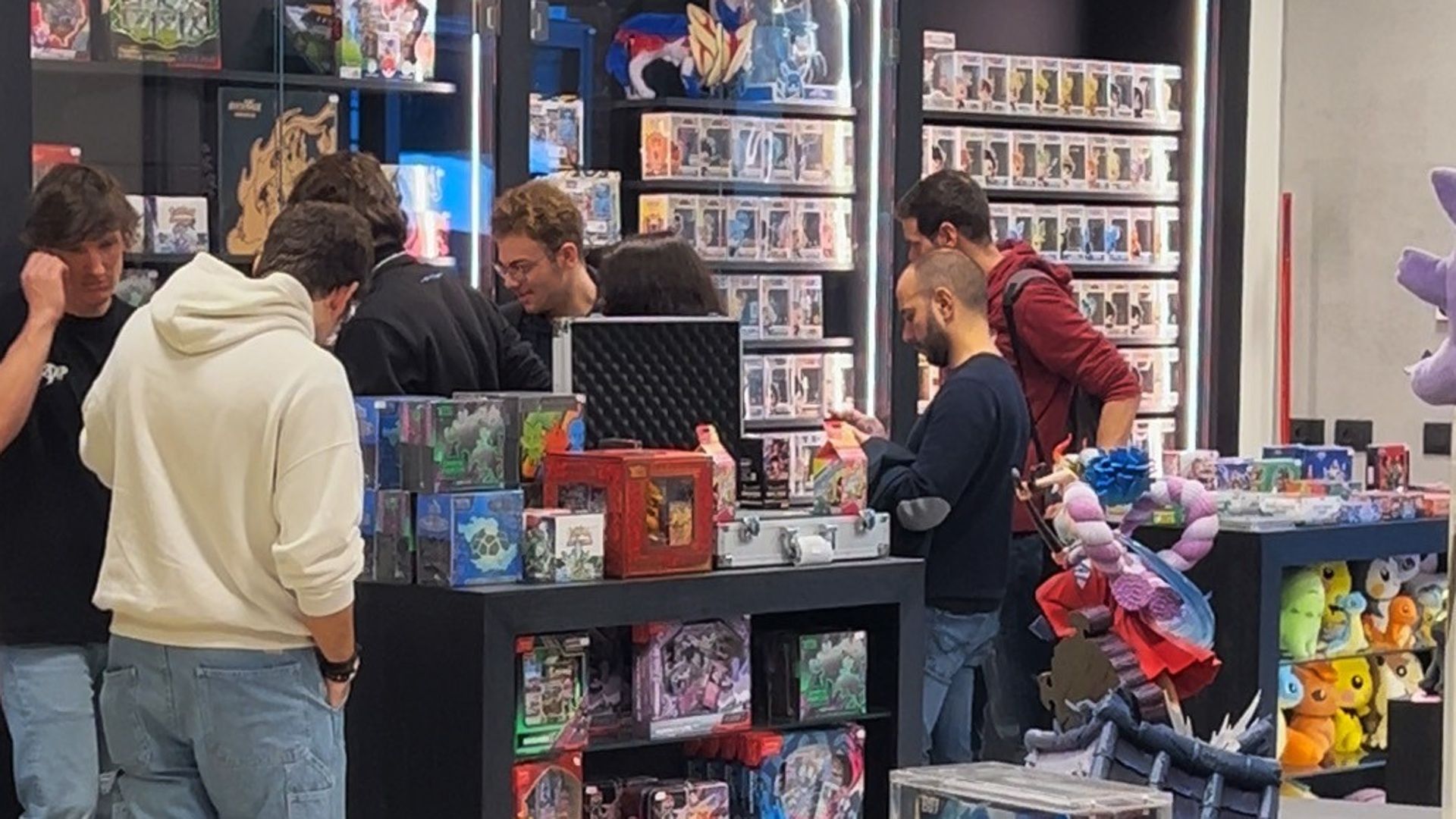 Pokémon, che passione! A Bergamo una mostra con 18mila carte collezionabili Pokémon, che passione! A Bergamo una mostra con 18mila carte collezionabili