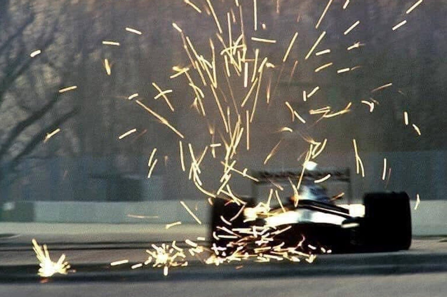 Senna durante i test di Imola nel 1994 Senna durante i test di Imola nel 1994