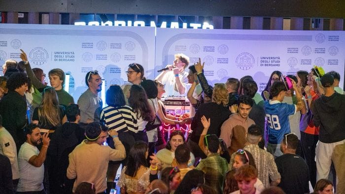 UniBg, successo per la quarta edizione della Festa delle matricole UniBg, successo per la quarta edizione della Festa delle matricole
