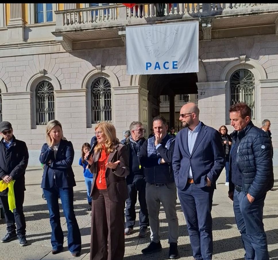 La sindaca Elena Carnevali con gli assessori Messina e Angeloni La sindaca Elena Carnevali con gli assessori Messina e Angeloni