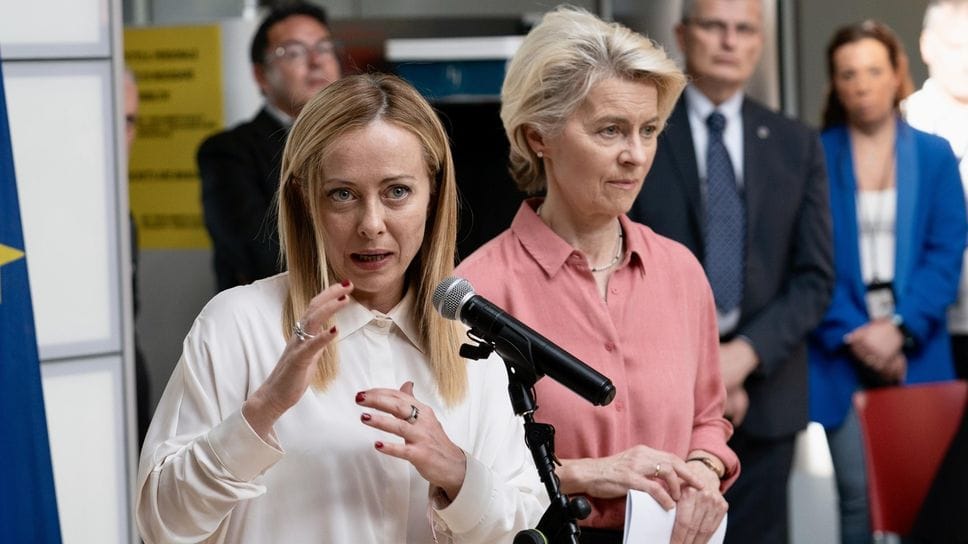 La premier Giorgia Meloni con la presidente della Commissione Ue Ursula von der Leyen La premier Giorgia Meloni con la presidente della Commissione Ue Ursula von der Leyen