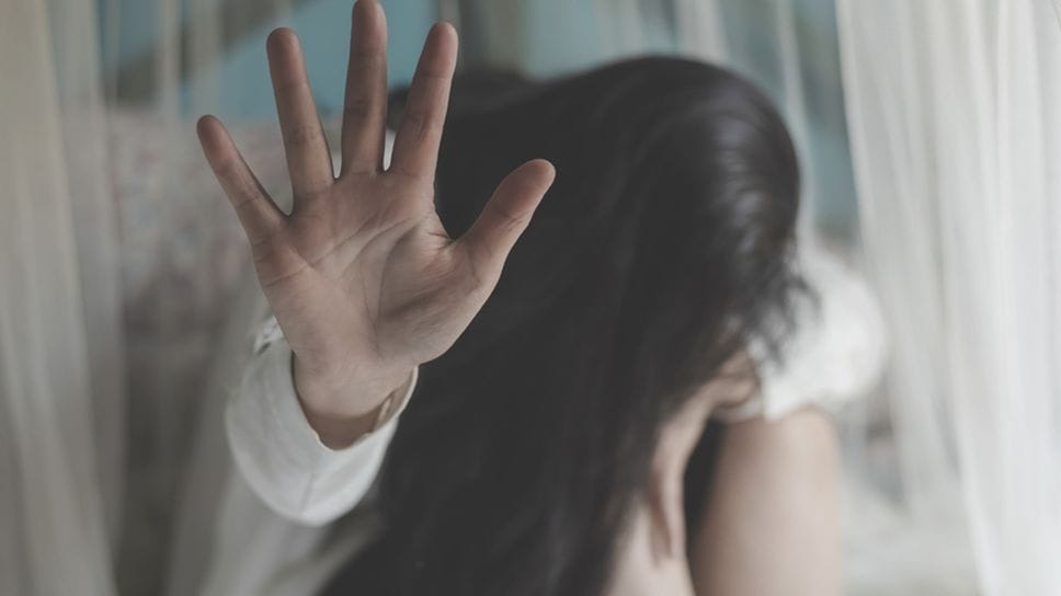 Ha picchiato ripetutamente la moglie: un 48enne è finito in carcere Ha picchiato ripetutamente la moglie: un 48enne è finito in carcere