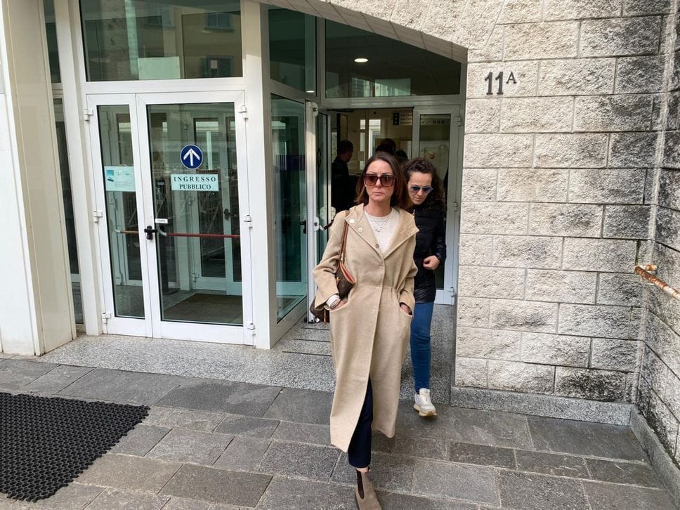 La mamma di Sara Centelleghe, Marilisia Gambarini, fuori dal Tribunale di Bergamo La mamma di Sara Centelleghe, Marilisia Gambarini, fuori dal Tribunale di Bergamo