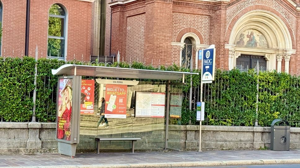 La pensilina che sarà modificata La pensilina che sarà modificata