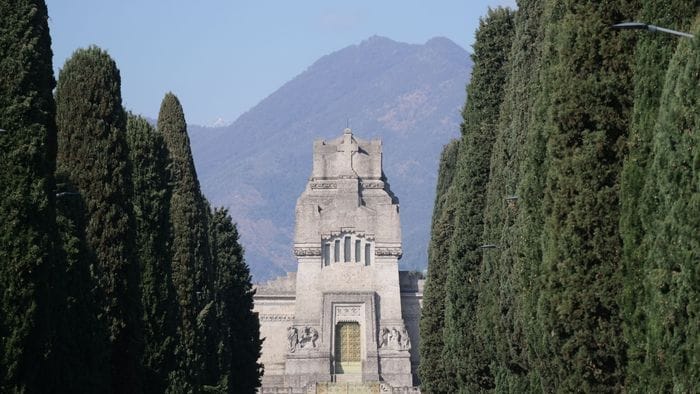 Bergamo celebra Ognissanti e la Giornata dell’Unità nazionale e delle Forze Armate Bergamo celebra Ognissanti e la Giornata dell’Unità nazionale e delle Forze Armate