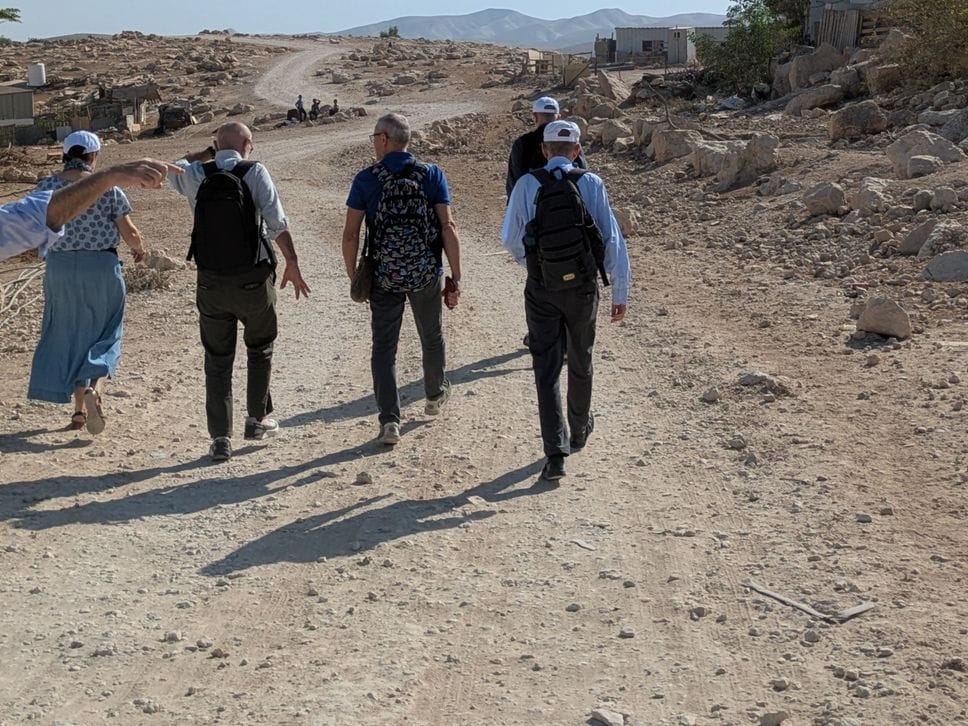 Verso il villaggio di Jahalin Verso il villaggio di Jahalin