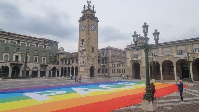 Acli, la preghiera alle Grazie: «Troviamo la pace nel nostro cuore»   Video