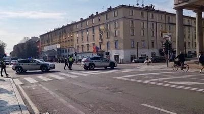 https://storage.ecodibergamo.it/media/photologue/2025/10/3/photos/cache/studenti-e-lavoratori-in-piazza-a-bergamo-in-migliaia-in-piazza-matteotti_5fb9eac0-a03a-11f0-8873-ce6192556805_1920_1080_display.jpg