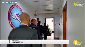 Polizia e Gdf: confiscati all'ex assessore Bellavita 1,3 milioni di euro