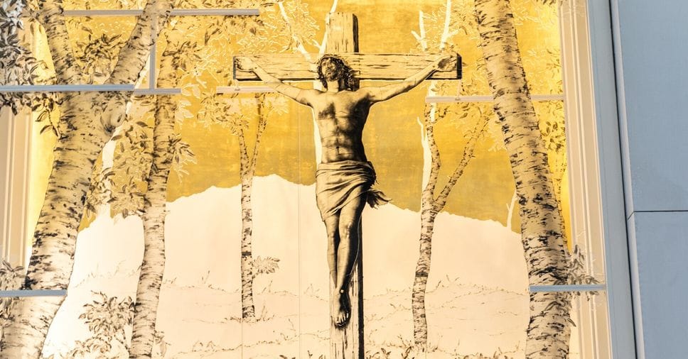 L’interno della chiesa dell’Ospedale Papa Giovanni XXIII L’interno della chiesa dell’Ospedale Papa Giovanni XXIII