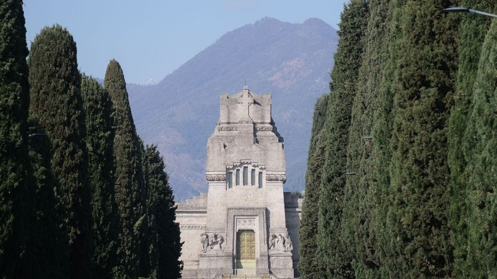 Il Famedio del Monumentale di Bergamo