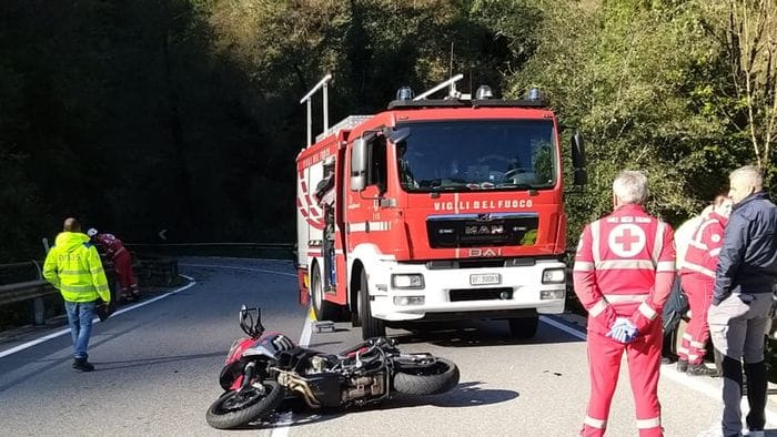 Piazzatorre, volo di 10 metri nel torrente con la moto: resta grave il 41enne