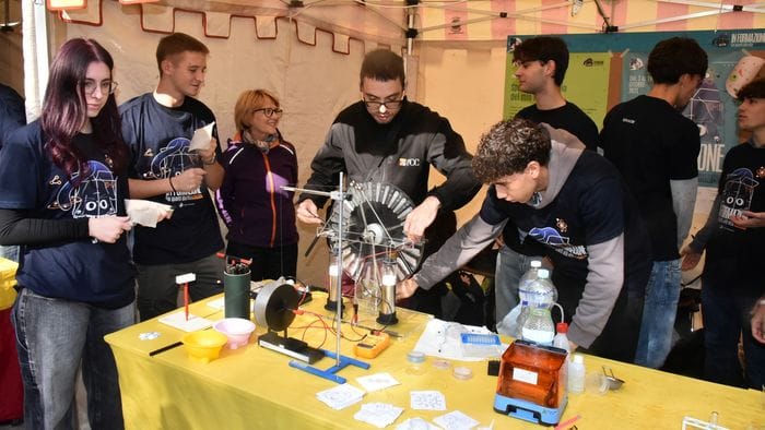 sul sentierone 48 scuole danno spettacolo con la scienza