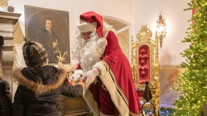 clusone il 15 novembre apre la casa bergamasca di babbo natale