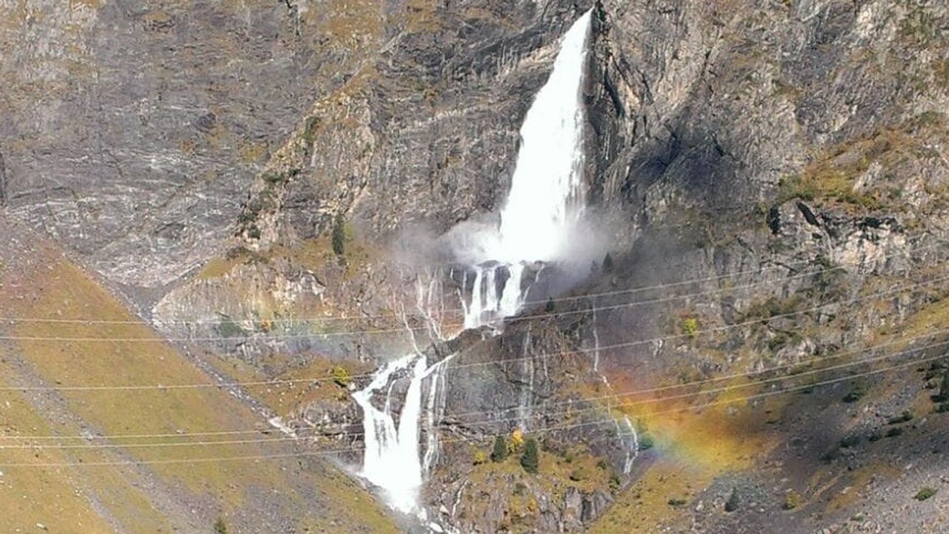 https://storage.ecodibergamo.it/media/photologue/2025/10/8/photos/cascata-dei-sapori-lultima-meraviglia-dautunno-tra-buon-cibo-e-lo-spettacol_87e2438c-a380-11f0-ab25-27d30ab876f4_1920_1080.jpg