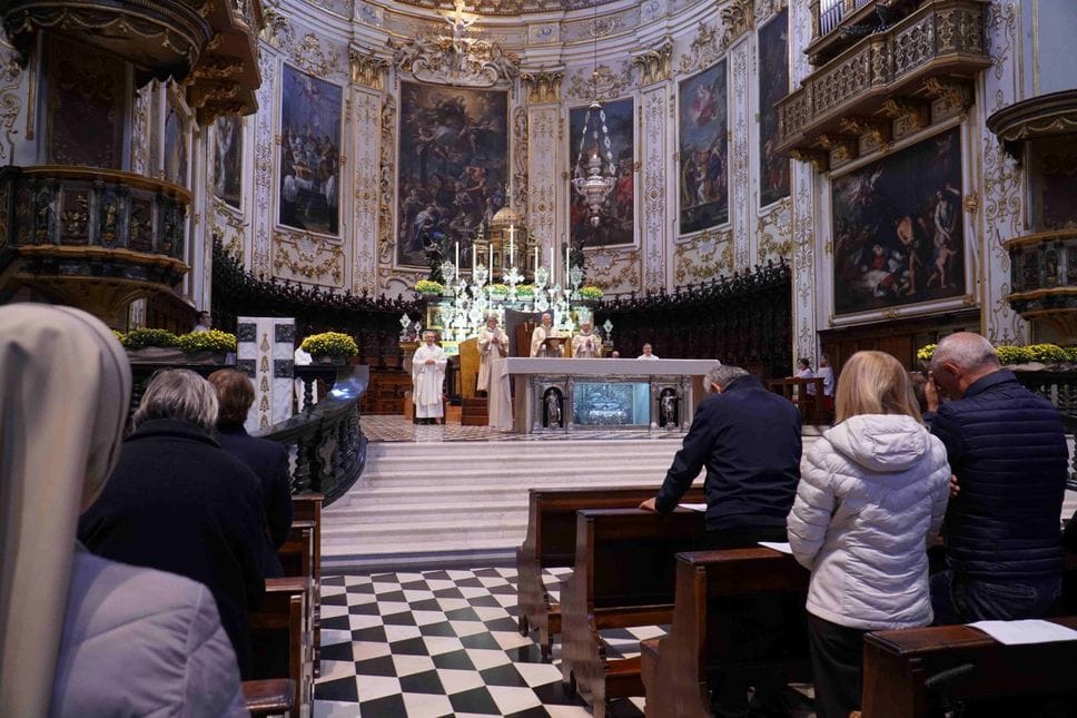 Messa di Ognissanti in Duomo a Bergamo sabato 1° novembre 2025