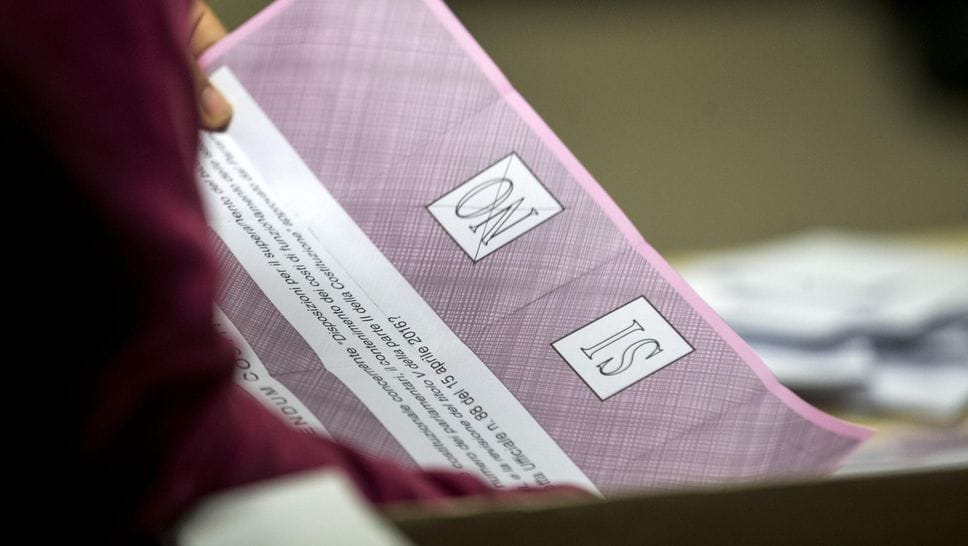 Una scheda di un referendum Una scheda di un referendum