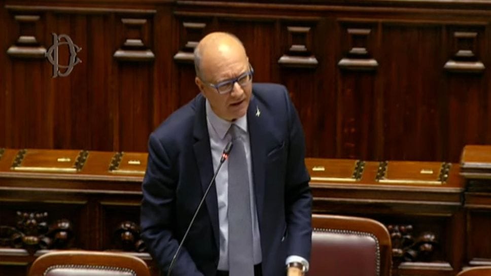 Il ministro dell’Istruzione Giuseppe Valditara durante il suo intervento nell’Aula della Camera sul provvedimento sul consenso informato